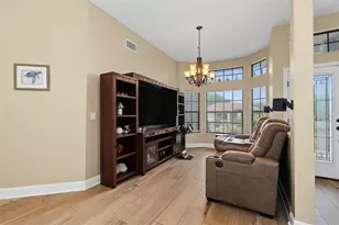 605 Tomoka Dr, Palm Harbor, FL 34683 - Photo 5