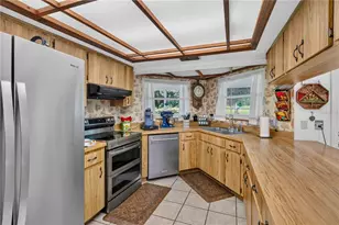 4803 Lynn Oaks Cir, Dover, FL 33527 - Photo 7