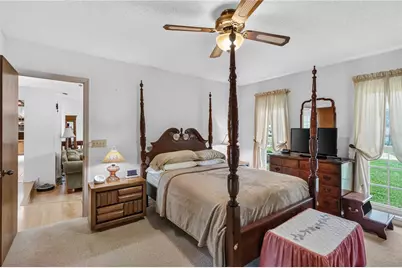 4803 Lynn Oaks Circle, Dover, FL 33527 - Photo 13