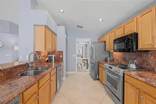 5418 Twin Creeks Dr, Valrico, FL 33596 - Photo 13