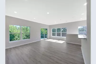 8303 King Blossom Court, Tampa, FL 33615 - Photo 15