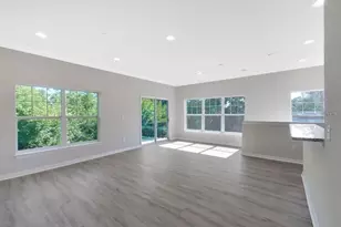 8303 King Blossom Ct, Tampa, FL 33615 - Photo 15