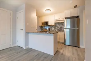 1400 Gandy Blvd N, Saint Petersburg, FL 33702 - Photo 5