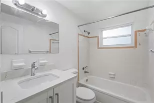 2122 Holiday Dr, Holiday, FL 34691 - Photo 15
