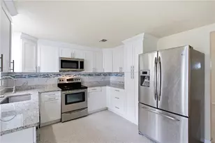 2122 Holiday Dr, Holiday, FL 34691 - Photo 21