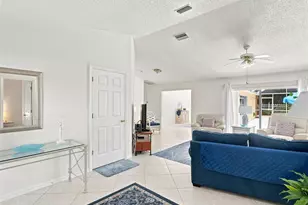 608 N Florida Ave, Tarpon Springs, FL 34689 - Photo 13