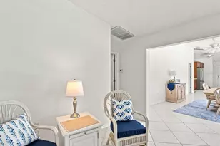 608 N Florida Ave, Tarpon Springs, FL 34689 - Photo 15