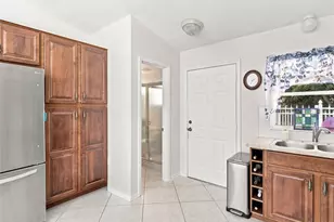 608 N Florida Ave, Tarpon Springs, FL 34689 - Photo 21
