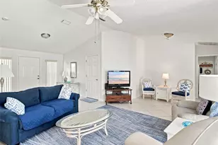 608 N Florida Ave, Tarpon Springs, FL 34689 - Photo 9