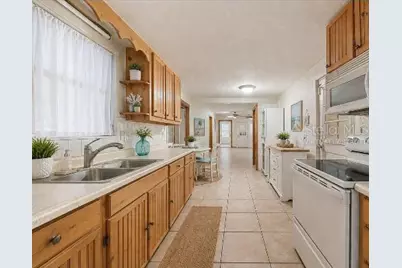 302 51st Street W, Bradenton, FL 34209 - Photo 3