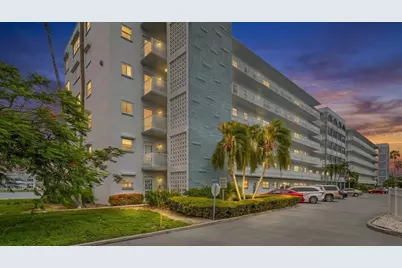 5925 Shore Boulevard S #302, Gulfport, FL 33707 - Photo 1