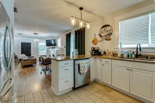 405 E Adalee St, Tampa, FL 33603 - Photo 11