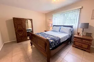 6044 22nd Ave N, Saint Petersburg, FL 33710 - Photo 9