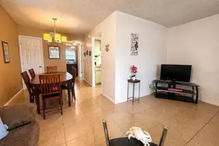 6044 22nd Ave N, Saint Petersburg, FL 33710 - Photo 3