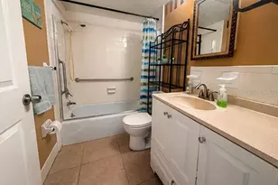 6044 22nd Ave N, Saint Petersburg, FL 33710 - Photo 7