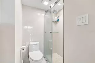 707 S Gulfstream Ave, Sarasota, FL 34236 - Photo 29