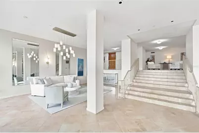 707 S Gulfstream Avenue #207, Sarasota, FL 34236 - Photo 3
