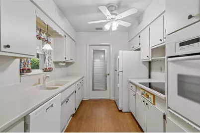 808 Woodley Road, Clearwater, FL 33764 - Photo 5