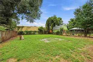 1316 E Giddens Ave, Tampa, FL 33603 - Photo 27