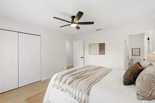 1316 E Giddens Ave, Tampa, FL 33603 - Photo 17