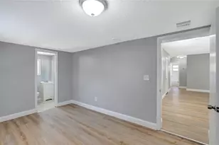 6105 N 23rd St, Tampa, FL 33610 - Photo 19