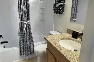 14308 Hanging Moss Cir, Tampa, FL 33613 - Photo 7