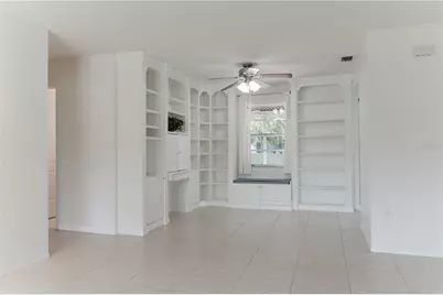 6520 Meadowbrook Lane, New Port Richey, FL 34653 - Photo 9