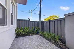 89 28th St S, Saint Petersburg, FL 33712 - Photo 27