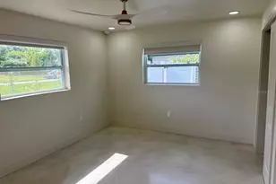 3197 Walnut St NE, Saint Petersburg, FL 33704 - Photo 15