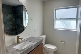 3197 Walnut St NE, Saint Petersburg, FL 33704 - Photo 13
