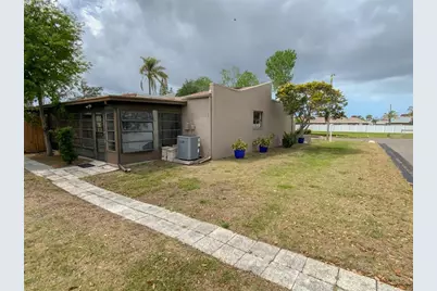 2242 Pinewood Villas Drive, Holiday, FL 34691 - Photo 27