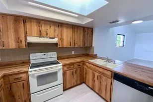 2242 Pinewood Villas Dr, Holiday, FL 34691 - Photo 7