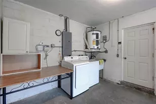 349 89th Ave NE, Saint Petersburg, FL 33702 - Photo 25