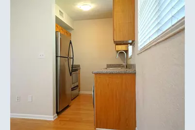 212 S Church Avenue #212, Tampa, FL 33609 - Photo 3