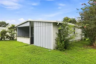 163 Dolphin Dr E, Oldsmar, FL 34677 - Photo 37