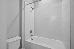 35709 Emberview Dr, Zephyrhills, FL 33541 - Photo 23