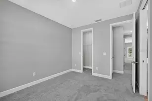 35709 Emberview Dr, Zephyrhills, FL 33541 - Photo 15