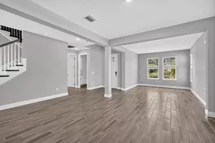 35709 Emberview Dr, Zephyrhills, FL 33541 - Photo 9