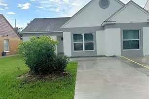 2130 Redleaf Dr, Brandon, FL 33510 - Photo 1