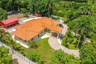 18390 SW 200th St, Miami, FL 33187 - Photo 13