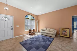 4609 Oak River Cir, Valrico, FL 33596 - Photo 5