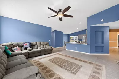 4609 Oak River Circle, Valrico, FL 33596 - Photo 11