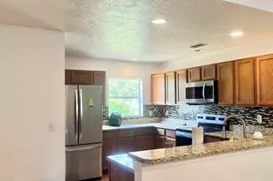 619 Mayan Pl, Kissimmee, FL 34758 - Photo 9