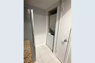 10200 Gandy Boulevard N #915, Saint Petersburg, FL 33702 - Photo 9