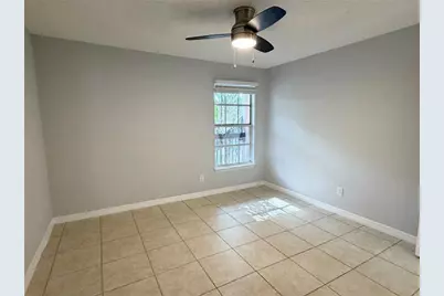 10200 Gandy Boulevard N #915, Saint Petersburg, FL 33702 - Photo 11