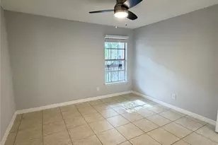 10200 Gandy Blvd N, Saint Petersburg, FL 33702 - Photo 11