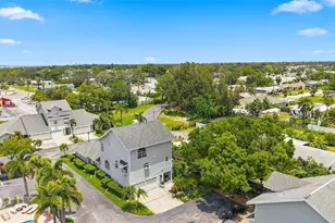 11722 Currie Ln, Largo, FL 33774 - Photo 47