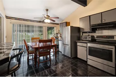 8584 Briar Grove Circle, Tampa, FL 33615 - Photo 5