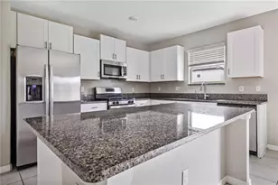 9413 Channing Hill Dr, Ruskin, FL 33573 - Photo 11