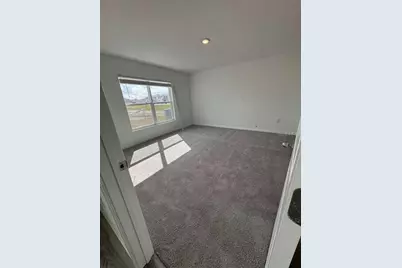 37066 Kings Crown Drive, Zephyrhills, FL 33541 - Photo 13